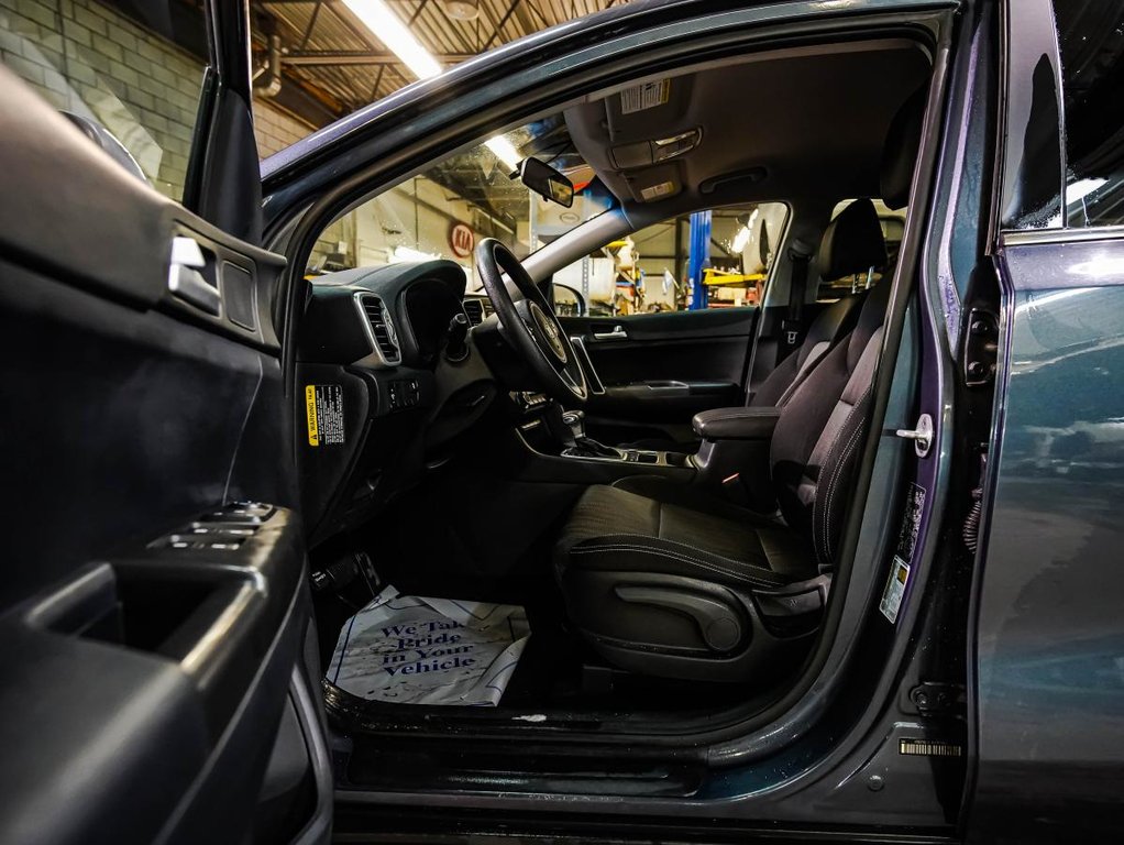 Kia Sportage LX 4 portes TI **JAMAIS ACCIDENTÉ+ UN SEUL PROPRIÉTAIRE** 2017 à Montréal, Québec - 13 - w1024h768px