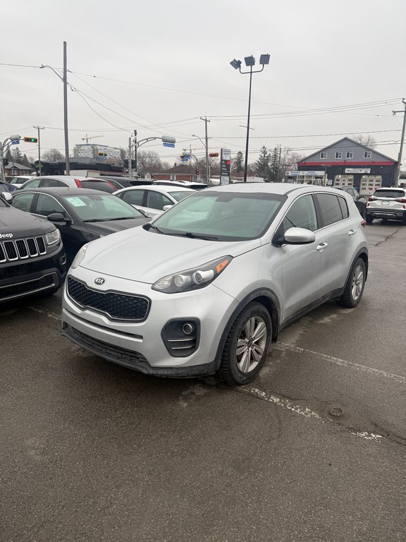 2017 Kia Sportage LX in Montréal, Quebec - 1 - w1024h768px