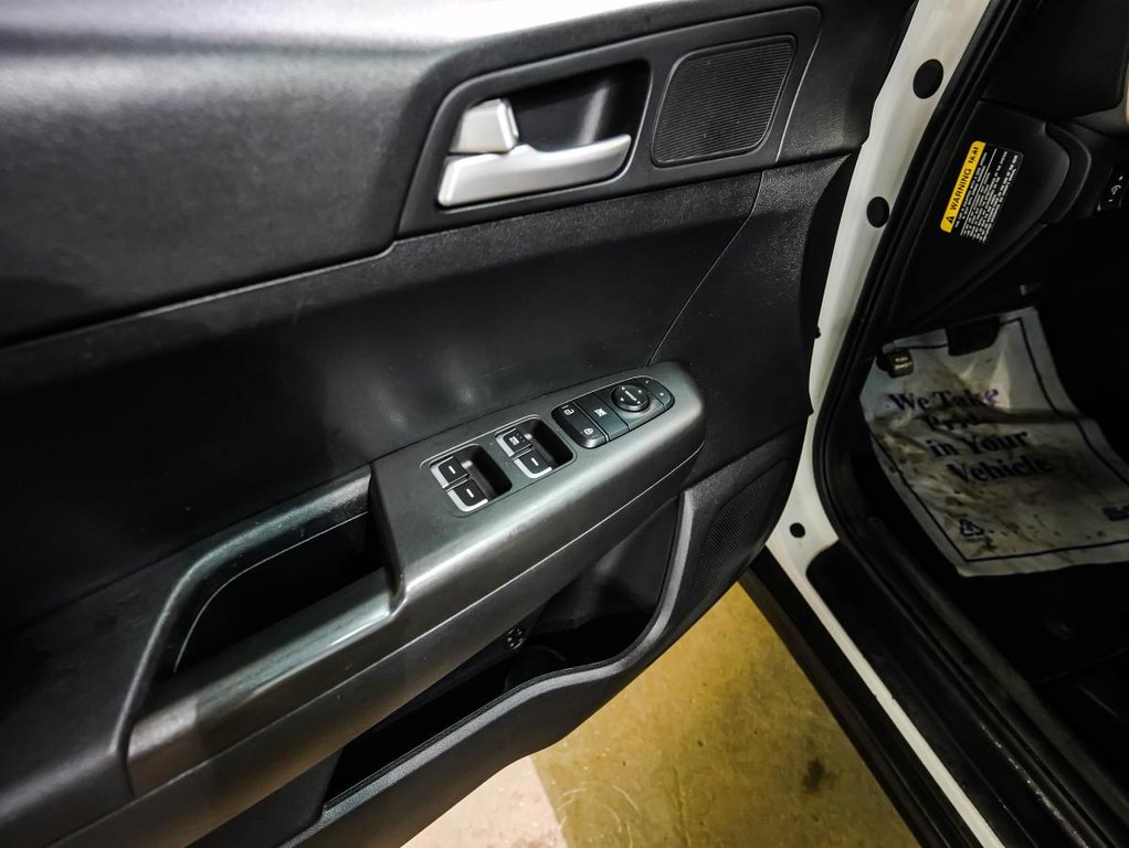 Kia Sportage LX | AWD | CAMERA | GARANTIE 10 ANS / 200,000KM 2019 à , Québec - 12 - w1024h768px