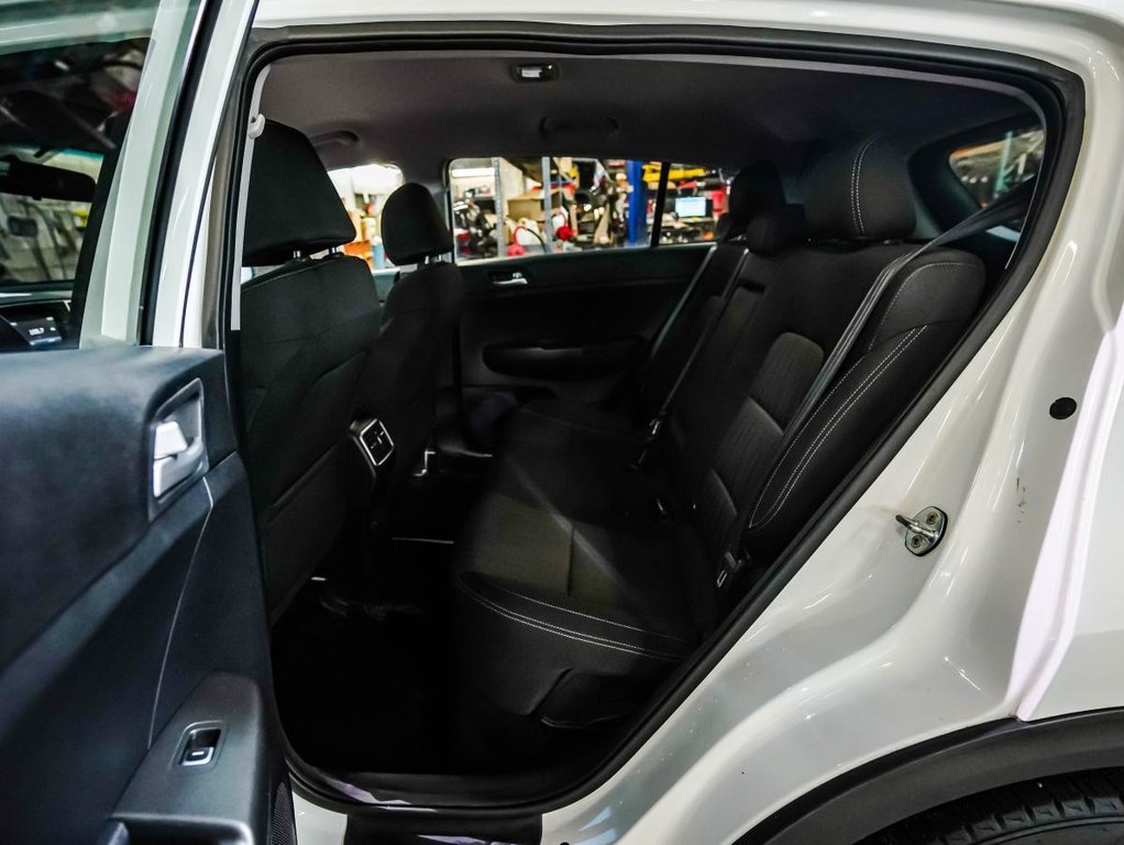 Kia Sportage LX | AWD | CAMERA | GARANTIE 10 ANS / 200,000KM 2019 à , Québec - 14 - w1024h768px