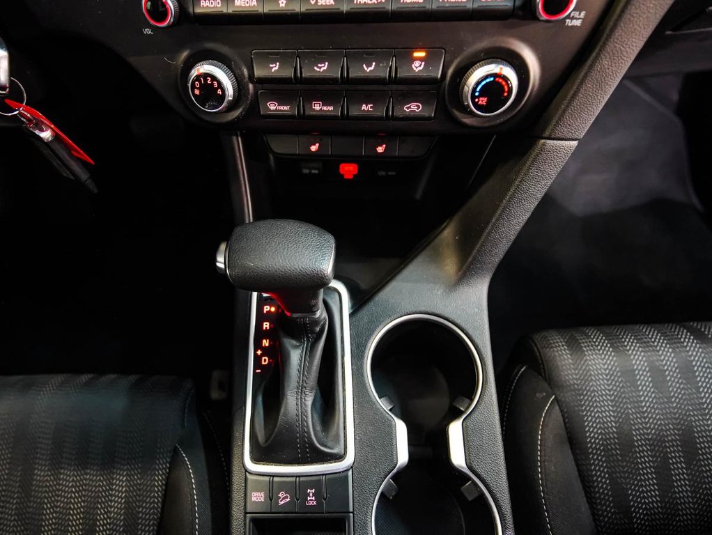 Kia Sportage LX S | AWD | CAMERA | CARFAX CLEAN | GARANTIE 10 ANS / 200,000KM 2021 à , Québec - 19 - w1024h768px