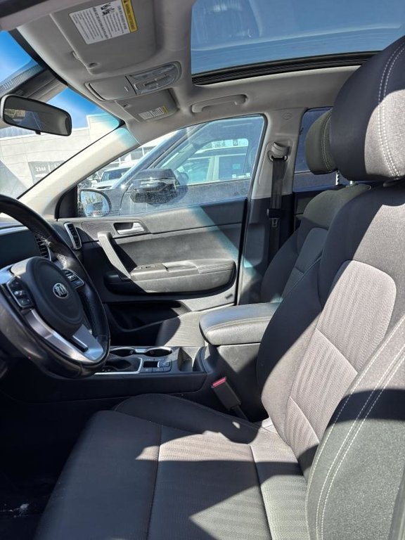 Kia Sportage EX S **JAMAIS ACCIDENTÉ+GARANTIE 10 ANS/ 200 000KM** TOIT PANORAMIQUE+VOLANT CHAUFFANT** 2022 à Montréal, Québec - 5 - w1024h768px