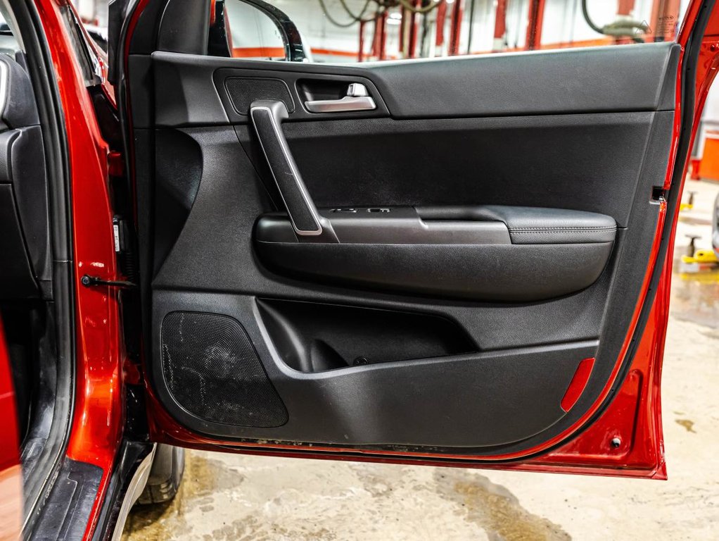 Kia Sportage EX S AWD I TOIT PANORAMIQUE I SIEGES CHAUFFANTS I CAMERA I MAGS I SECURITE ACTIVE 2022 à Montréal, Québec - 15 - w1024h768px