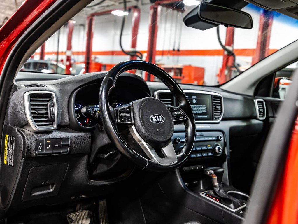 Kia Sportage EX S AWD I TOIT PANORAMIQUE I SIEGES CHAUFFANTS I CAMERA I MAGS I SECURITE ACTIVE 2022 à Montréal, Québec - 19 - w1024h768px