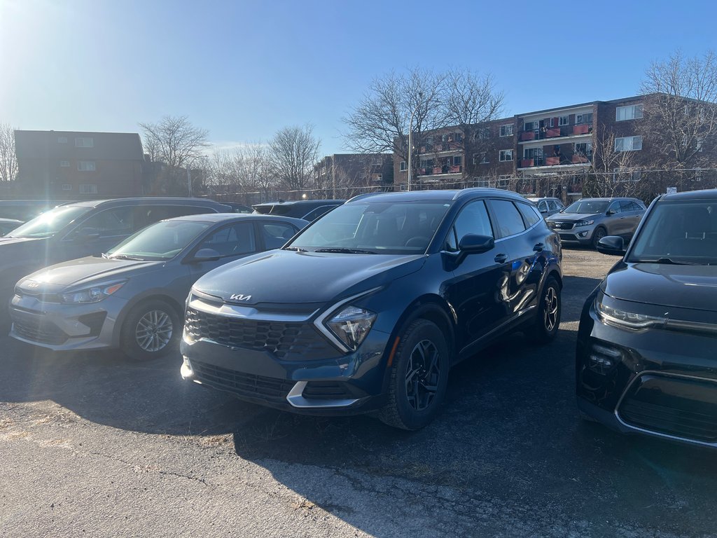Kia Sportage LX 2023 à Montréal, Québec - 1 - w1024h768px