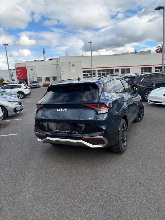Kia Sportage  2023 à Montréal, Québec - 3 - w1024h768px
