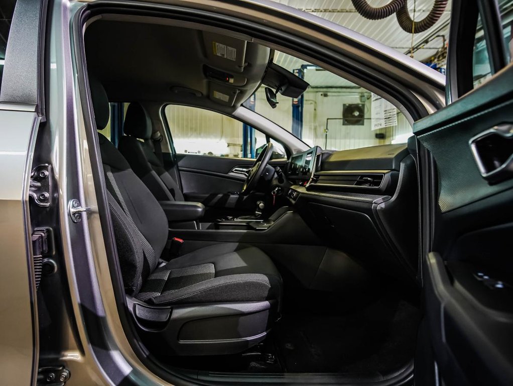 2024 Kia Sportage LX | AWD | CAMERA | CARFAX CLEAN | GARANTIE 10 ANS / 200,000KM in , Quebec - 16 - w1024h768px