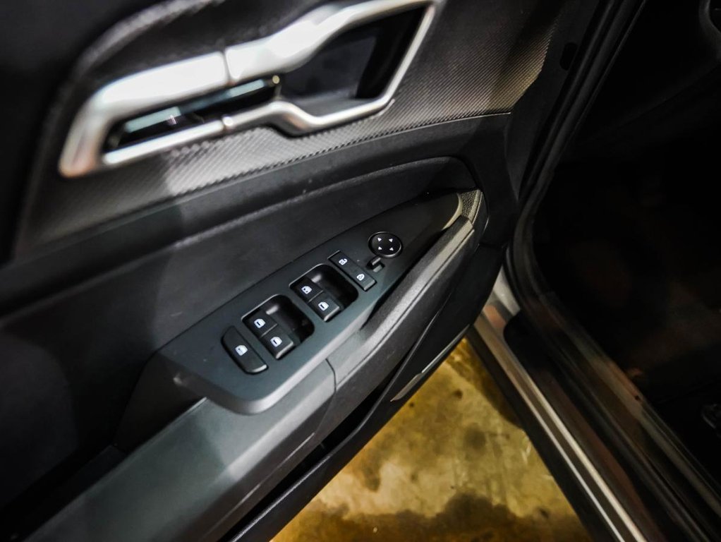 Kia Sportage LX | AWD | CAMERA | CARFAX CLEAN | GARANTIE 10 ANS / 200,000KM 2024 à , Québec - 12 - w1024h768px