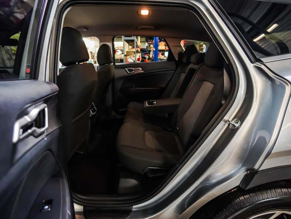 Kia Sportage LX | AWD | CAMERA | CARFAX CLEAN | GARANTIE 10 ANS / 200,000KM 2024 à , Québec - 14 - w1024h768px