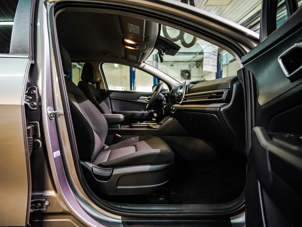 Kia Sportage LX | AWD | CAMERA | CARFAX CLEAN | GARANTIE 10 ANS / 200,000KM 2024 à , Québec - 16 - w1024h768px