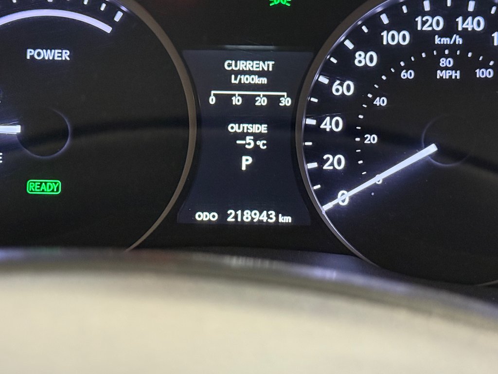 Lexus ES 300h  2013 à Montréal, Québec - 2 - w1024h768px