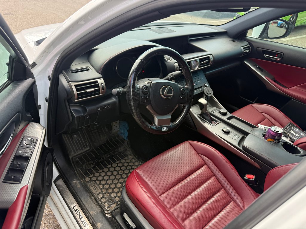 2016 Lexus IS 300 AWD/41 DOSSIERS D'ENTRETIENT in Lachenaie, Quebec - 10 - w1024h768px