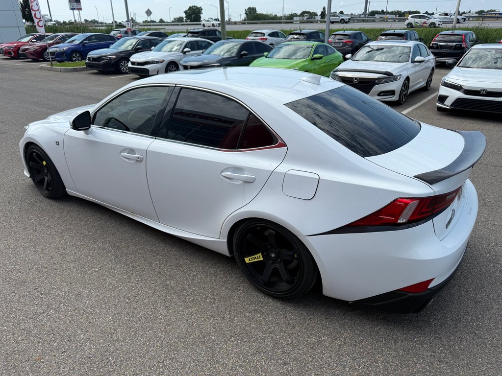 2016 Lexus IS 300 AWD/41 DOSSIERS D'ENTRETIENT in Lachenaie, Quebec - 3 - w1024h768px