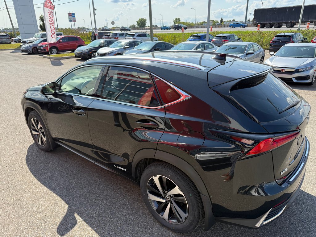 2020 Lexus NX 300h in Lachenaie, Quebec - 2 - w1024h768px