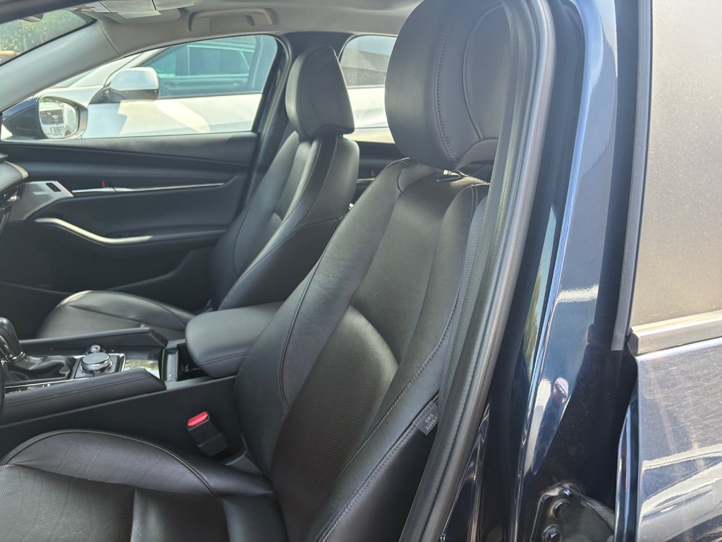 2021 Mazda 3 GT JAMAIS ACCIDENTÉ in , Quebec - 13 - w1024h768px
