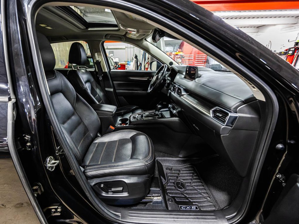 Mazda CX-5 GT AWD JAMAIS ACCIDENTÉ I CUIR I TOIT OUVRANT I MAGS I CARPLAY I SIEGES CHAUFFANTS I SECURITE ACTIVE 2021 à , Québec - 19 - w1024h768px