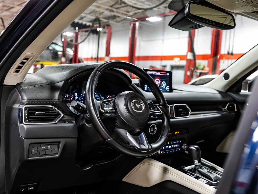 Mazda CX-5 GT AWD IMPECCABLE I CUIR I TOIT OUVRANT I SIEGES CHAUFFANTS I MAGS I SECURITE ACTIVE 2021 à Montréal, Québec - 22 - w1024h768px