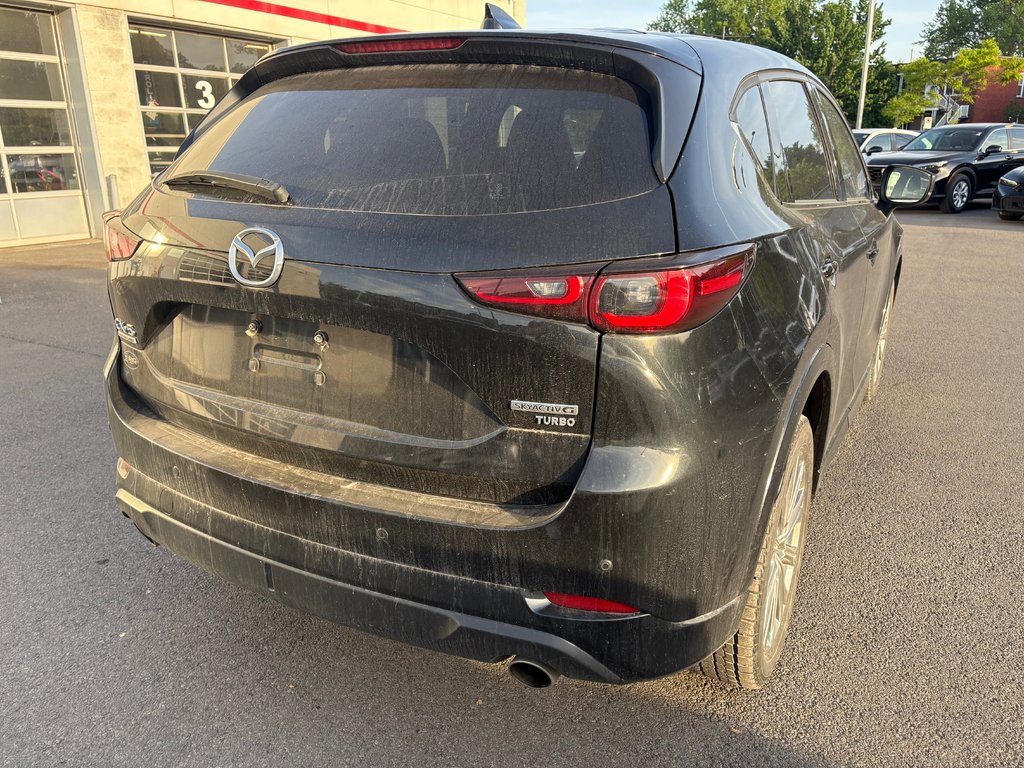 Mazda CX-5 Signature 2023 à Montréal, Québec - 3 - w1024h768px