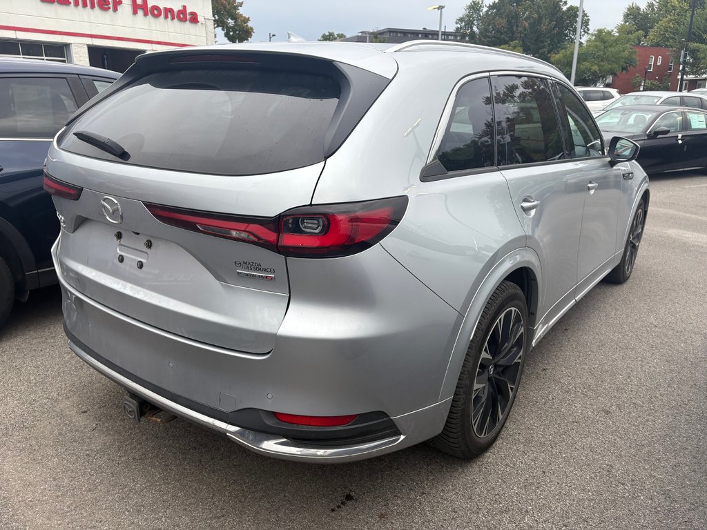 Mazda CX-90 MHEV Signature 2024 à Montréal, Québec - 3 - w1024h768px