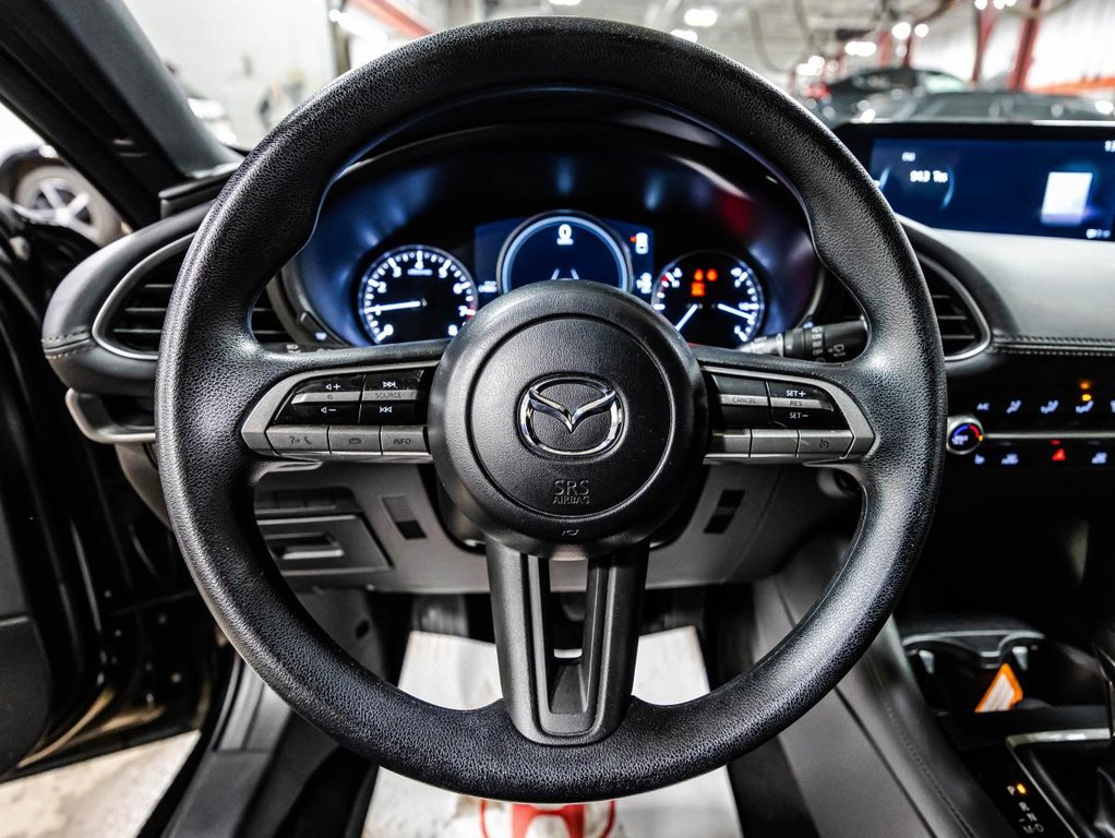 2023 Mazda 3 Sport GX SIEGES CUFFANTS I BLUETOOTH I CAMERA I CARPLAY I ACTIVE SECURITY in Montréal, Quebec - 21 - w1024h768px