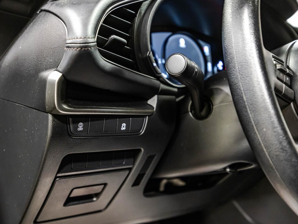2023 Mazda 3 Sport GX SIEGES CUFFANTS I BLUETOOTH I CAMERA I CARPLAY I ACTIVE SECURITY in Montréal, Quebec - 20 - w1024h768px