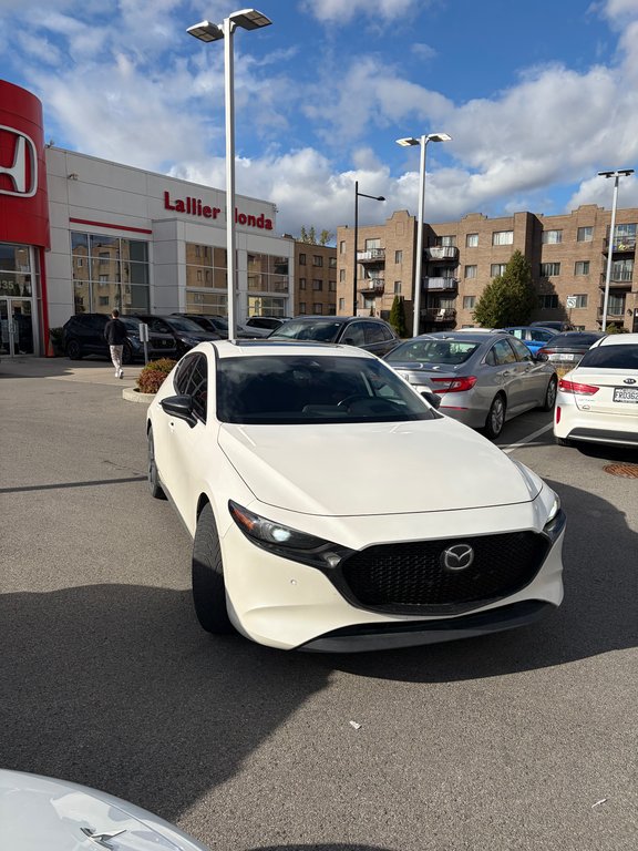 Mazda 3 Sport GT w/Turbo 2023 à Montréal, Québec - 2 - w1024h768px