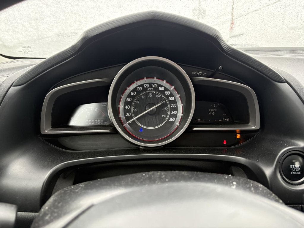 Mazda 3 GS HATCHBACK I JAMAIS ACCIDENTÉ I AUTOMATIQUE I CAMERA I BLUETOOTH I SIEGES CHAUFFANTS 2015 à , Québec - 7 - w1024h768px