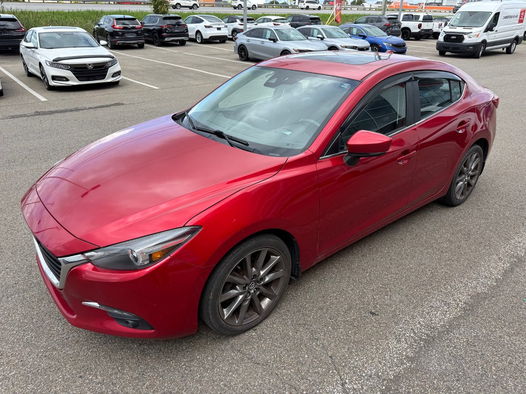 2018 Mazda 3 GT/JAMAIS ACCIDENTÉ/BAS KILOMÉTRAGES in Montréal, Quebec - 1 - w1024h768px