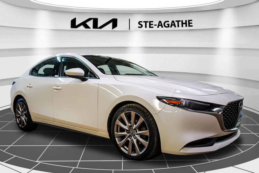 2019 Mazda 3 GT i-ACTIV | AWD | TOIT OUVRANT | CUIR | CARFAX CLEAN in , Quebec - 9 - w1024h768px