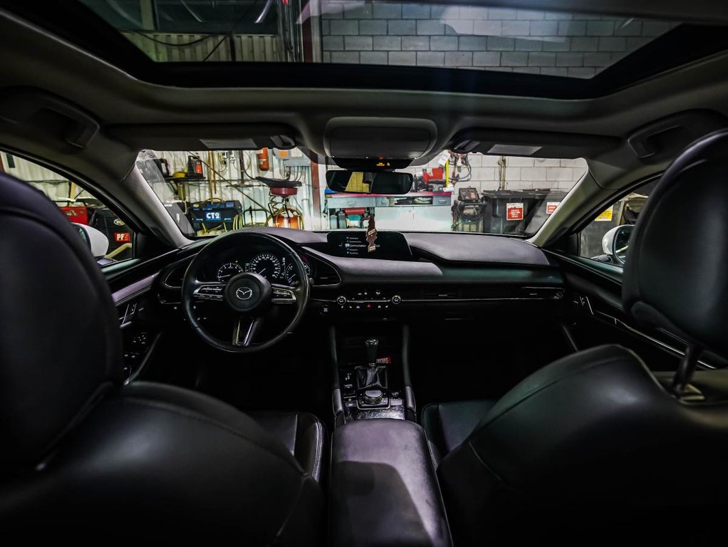 2019 Mazda 3 GT i-ACTIV | AWD | TOIT OUVRANT | CUIR | CARFAX CLEAN in , Quebec - 15 - w1024h768px