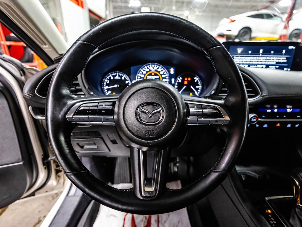 2023 Mazda 3 GS CARPLAY I MAGS I SIEGES ET VOLANT CHAUFFANTS I CXAMERA I SECURITE ACTIVE in , Quebec - 21 - w1024h768px