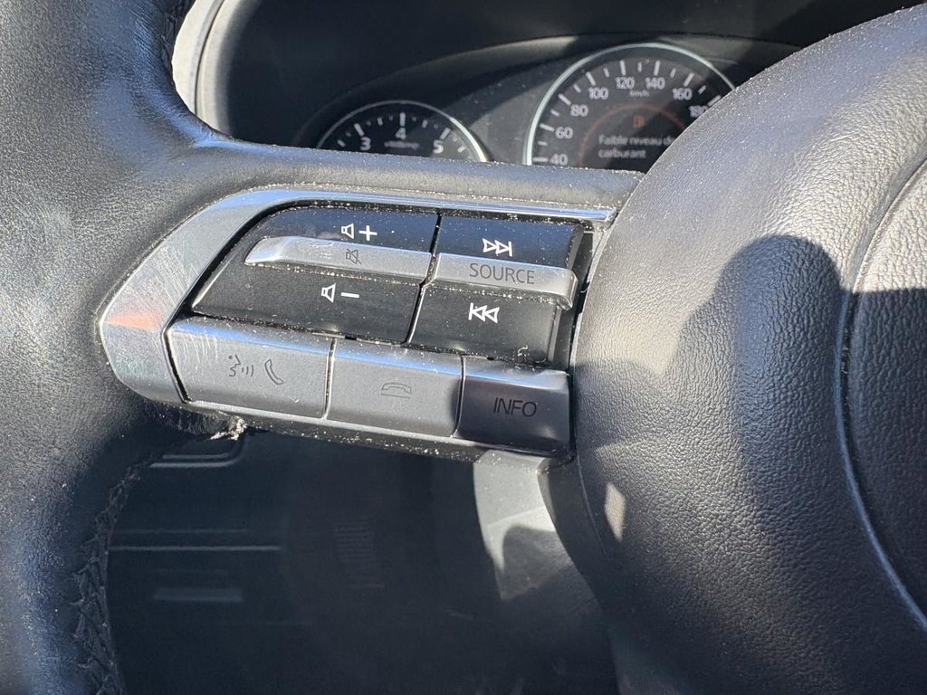 2023 Mazda 3 GS CARPLAY I MAGS I SIEGES ET VOLANT CHAUFFANTS I CXAMERA I SECURITE ACTIVE in , Quebec - 9 - w1024h768px