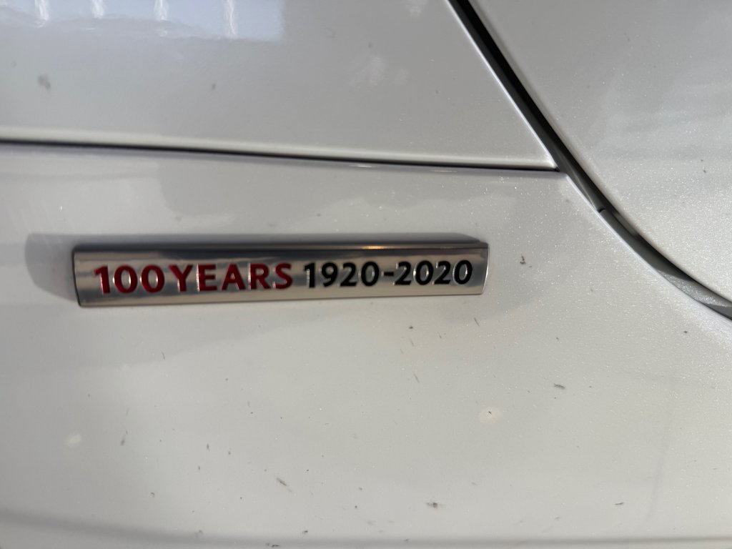 2021 Mazda MX-5 100th Anniversary Edition in Montreal, Quebec - 3 - w1024h768px