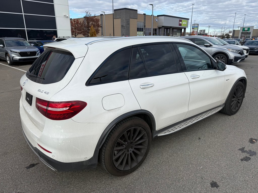 2017 Mercedes-Benz GLC AMG GLC 43/19 DOSSIERS D'ENTRETIENT in Lachenaie, Quebec - 5 - w1024h768px