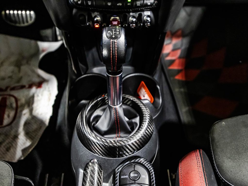 MINI 3 door John Cooper Works 45 000 KM I TOIT PANORAMIQUE I MAGS I SIEGES CHAUFFANTS I CAMERA 2018 à , Québec - 24 - w1024h768px