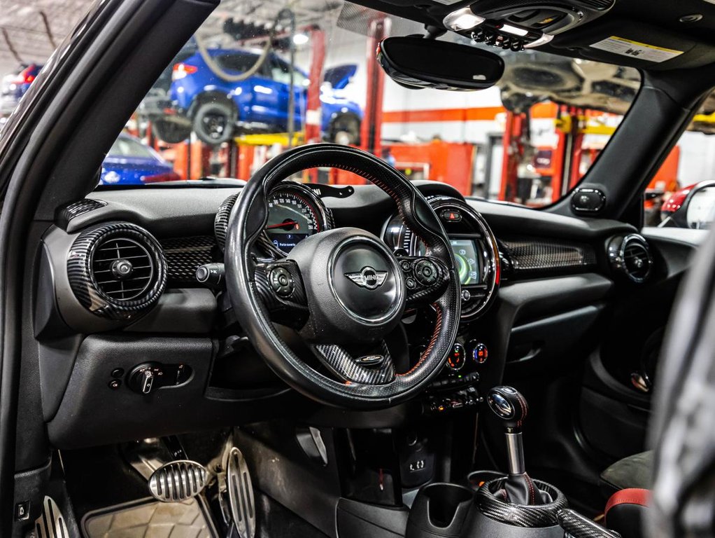MINI 3 door John Cooper Works 45 000 KM I TOIT PANORAMIQUE I MAGS I SIEGES CHAUFFANTS I CAMERA 2018 à , Québec - 19 - w1024h768px