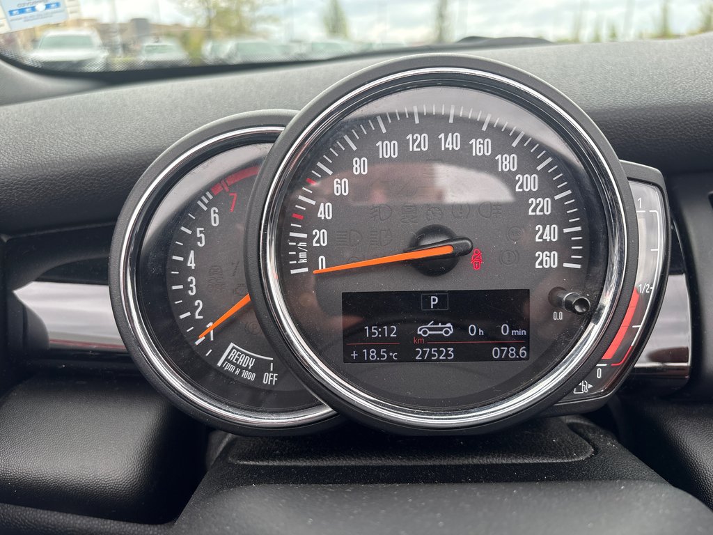 2019 MINI Convertible Cooper in Lachenaie, Quebec - 8 - w1024h768px