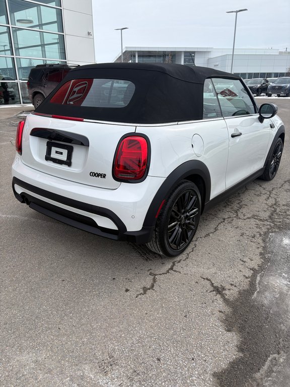 MINI Convertible Cooper 2024 à Lachenaie, Québec - 3 - w1024h768px