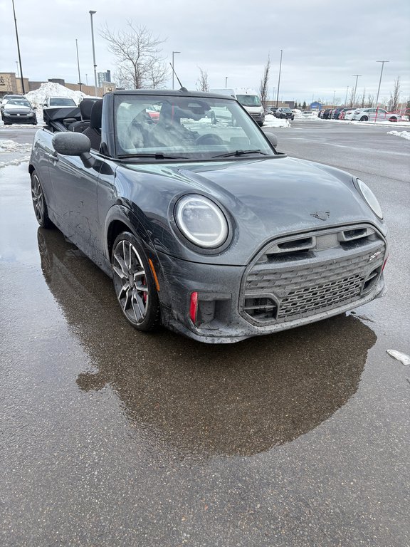 MINI Convertible John Cooper Works 2025 à Lachenaie, Québec - 3 - w1024h768px