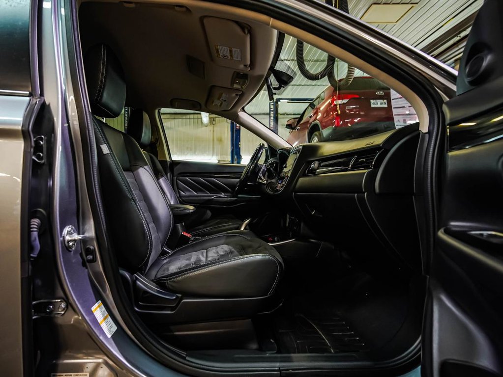 2018 Mitsubishi Outlander PHEV PHEV SE S | AWC | CAMERA | SIEGES CHAUFFANT | CARAFAX CLEAN in , Quebec - 16 - w1024h768px