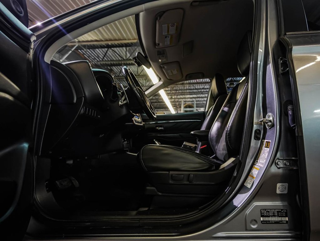 2018 Mitsubishi Outlander PHEV PHEV SE S | AWC | CAMERA | SIEGES CHAUFFANT | CARAFAX CLEAN in , Quebec - 13 - w1024h768px