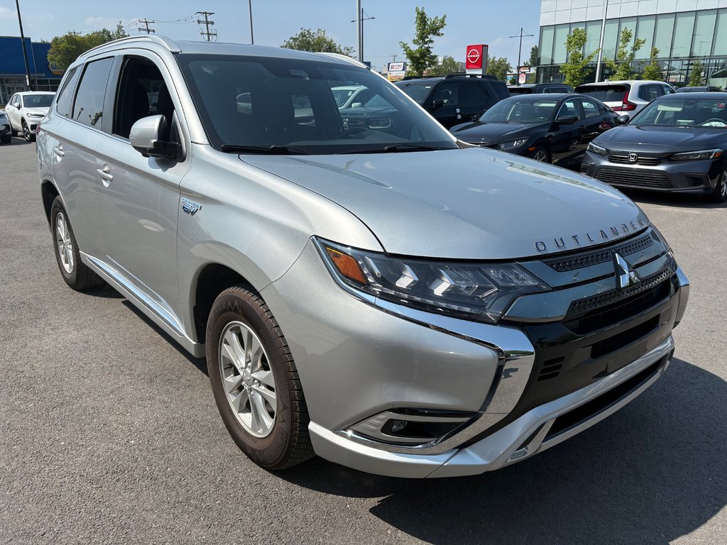 Mitsubishi OUTLANDER PHEV SEL HYBRIDE BRANCHABLE ECONOMIE ET DISTANCE 2020 à , Québec - 4 - w1024h768px