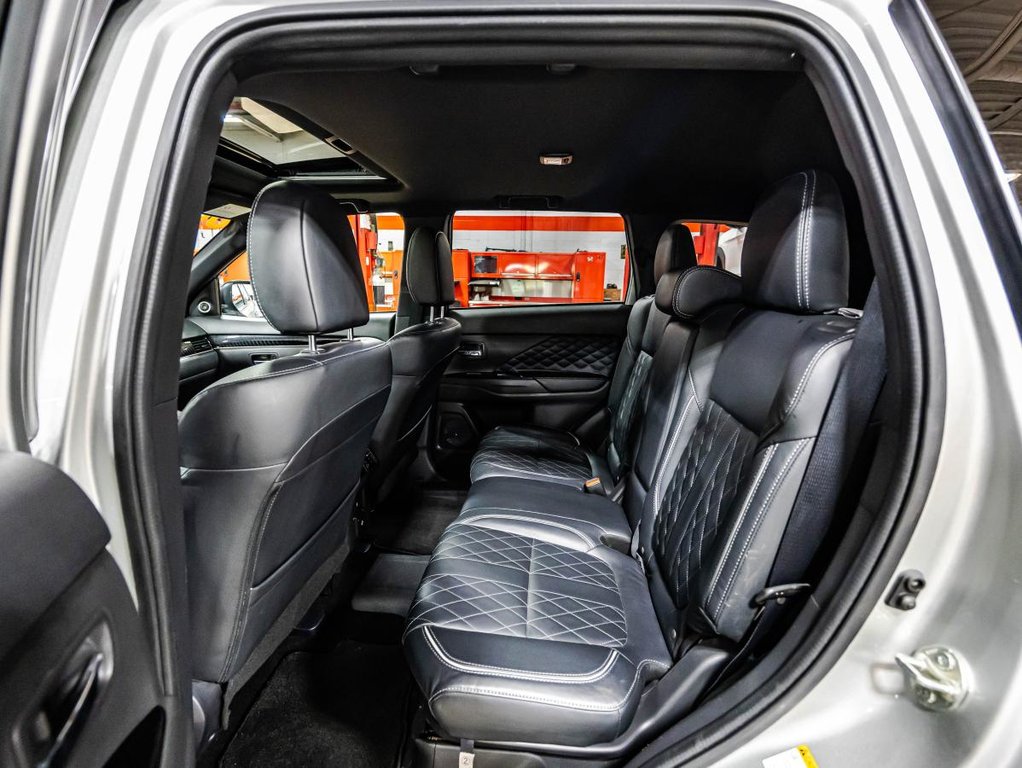 2020 Mitsubishi Outlander PHEV SEL S-AWC in , Quebec - 14 - w1024h768px