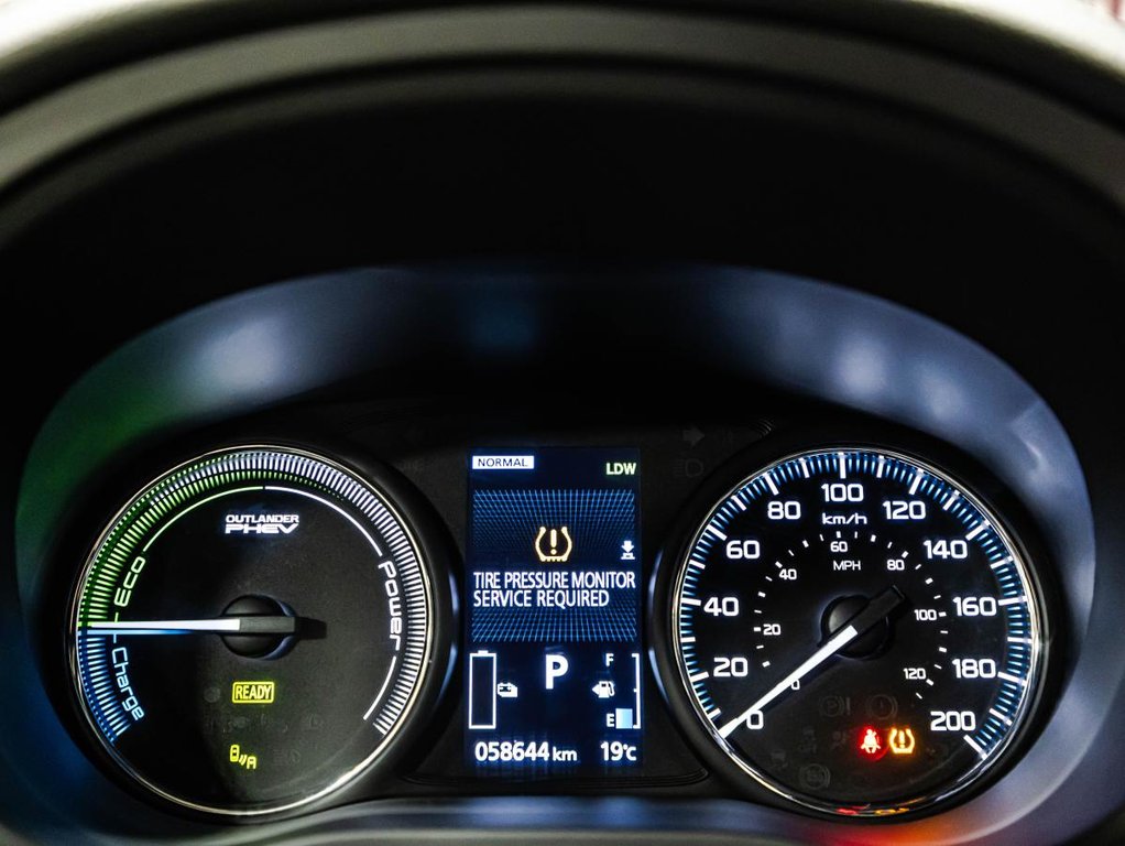 2020 Mitsubishi Outlander PHEV SEL S-AWC in , Quebec - 25 - w1024h768px