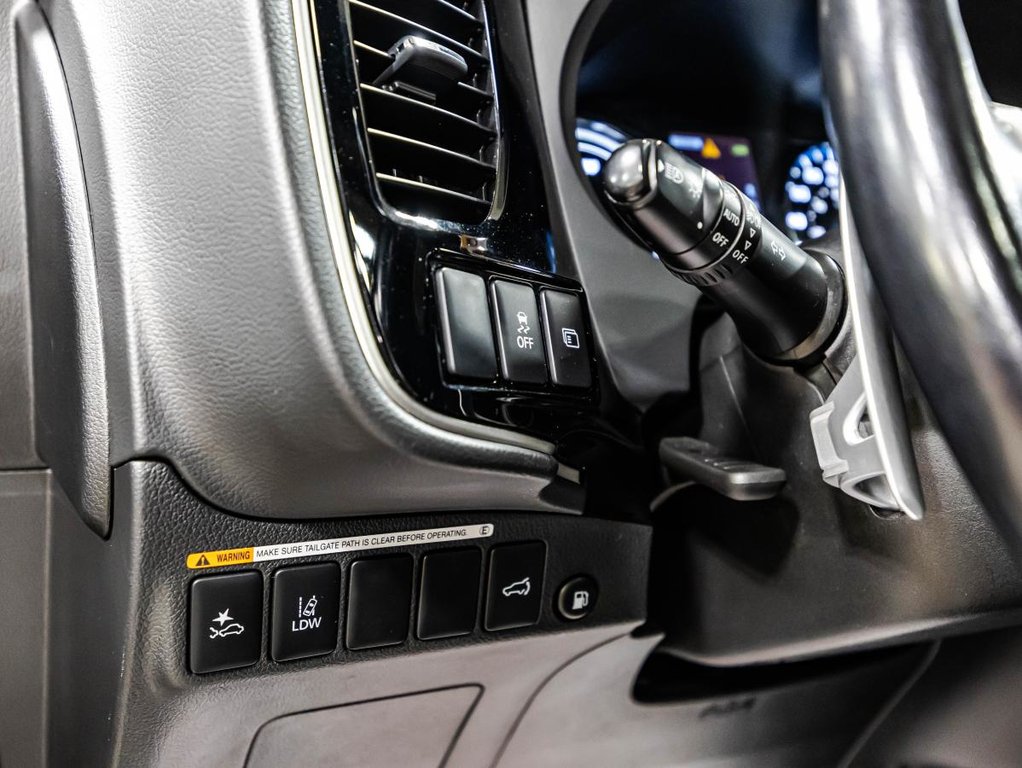 2020 Mitsubishi Outlander PHEV SEL S-AWC in , Quebec - 23 - w1024h768px
