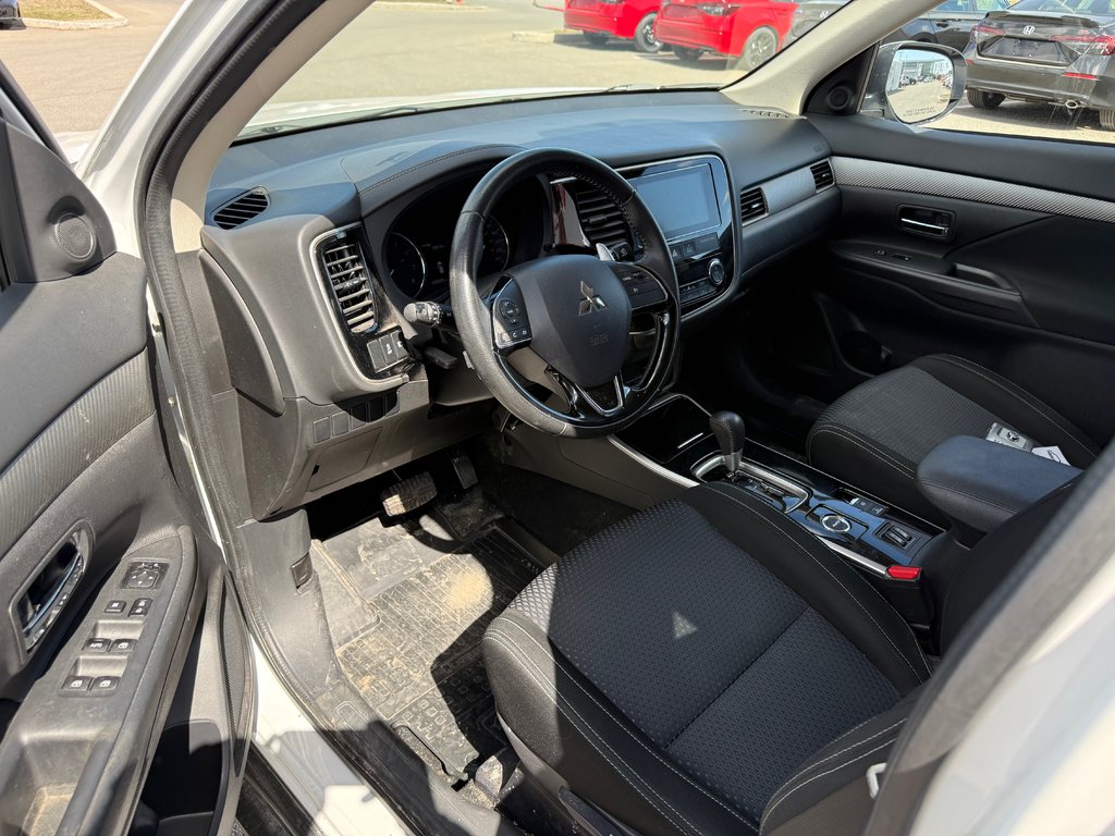 Mitsubishi Outlander SE AWC 2018 à Lachenaie, Québec - 10 - w1024h768px