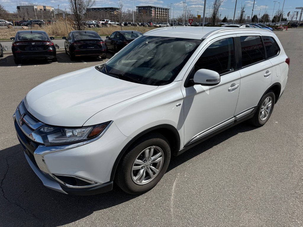 Mitsubishi Outlander SE AWC 2018 à Lachenaie, Québec - 1 - w1024h768px