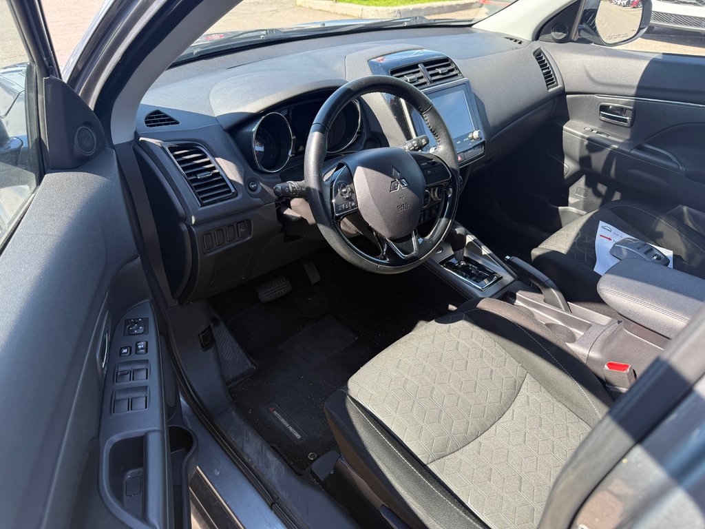 Mitsubishi RVR SE/AWC/JAMAIS ACCIDENTÉ 2023 à Lachenaie, Québec - 10 - w1024h768px