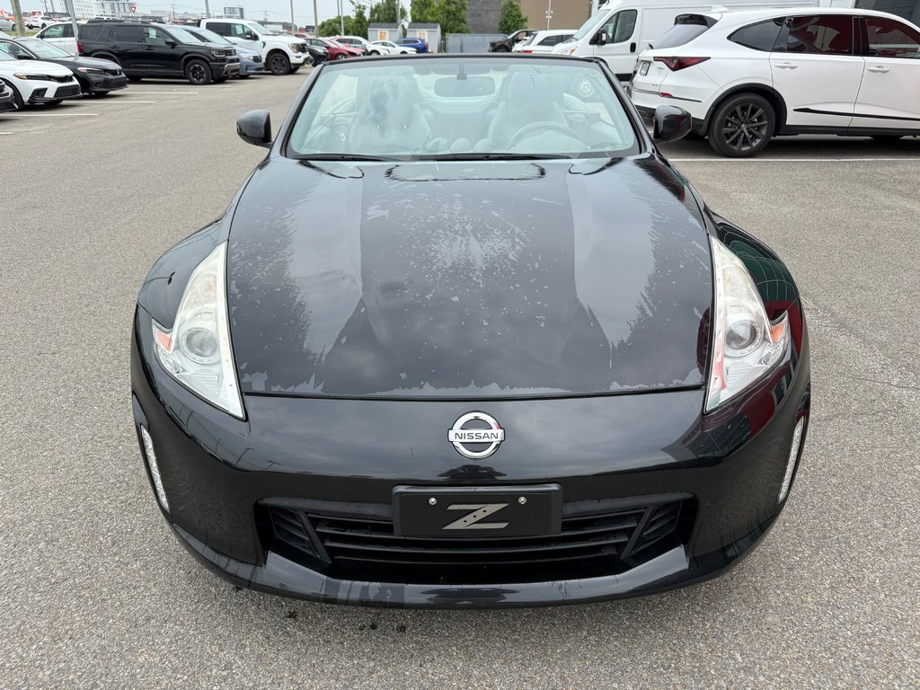 2014 Nissan 370Z CONVERTIBLE/TOURING/MANUELLE in Lachenaie, Quebec - 9 - w1024h768px