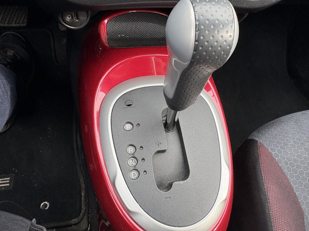 2016 Nissan Juke SV AWD JAMAIS ACCIDENTÉ I 104 000 KKM SEULEMENT I 8 PNEUS in Montréal, Quebec - 14 - w1024h768px